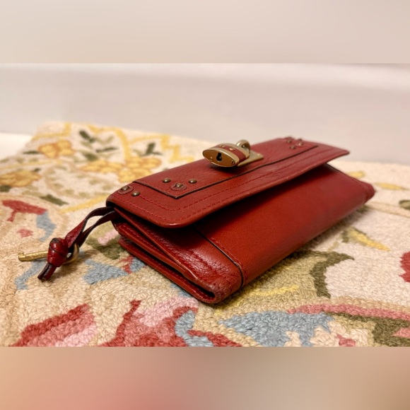 CHLOE Y2K Vintage Paddington Red Leather Bi-Fold Long Wallet W/ Added Crossbody - Picture 6 of 16